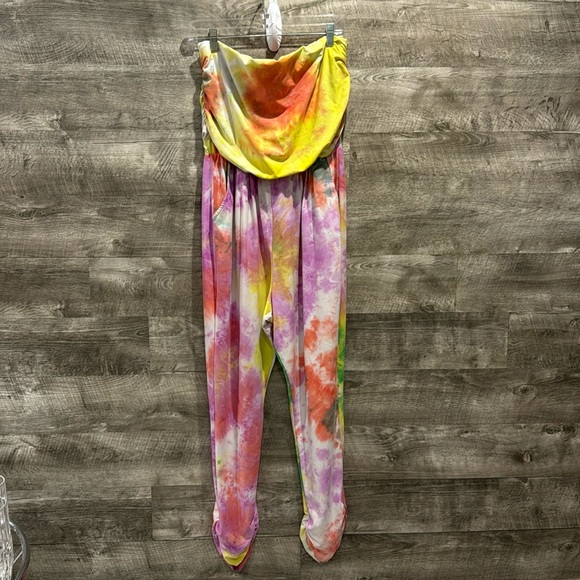Derek Heart Tie Dye Strapless Jumpsuit with Pockets in a Polyester/Spandex Blend - Picture 1 of 12